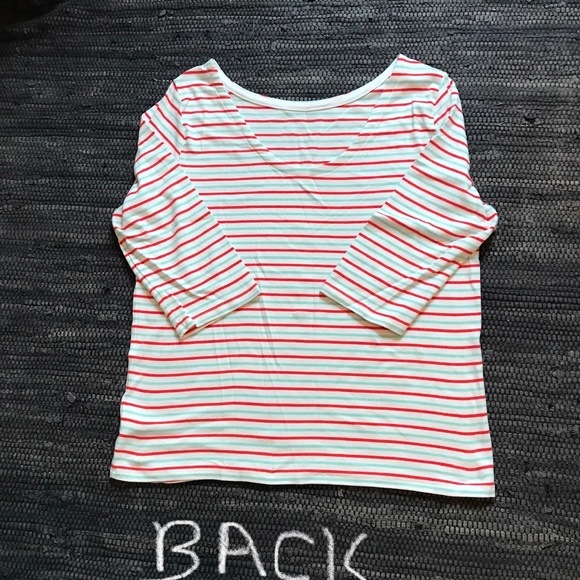 Gap Modern Tee in Blue and Red Stripes. XXL. - Picture 9 of 9